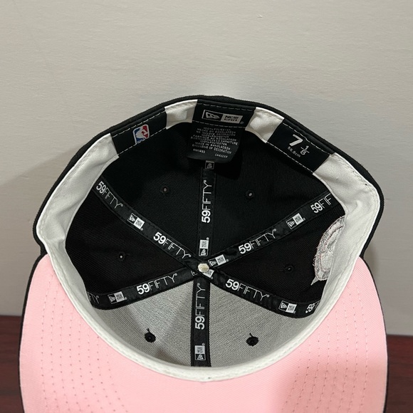 New Era, 59Fifty Fitted Hat, Brooklyn Nets, Black, White & Pink - Picture 5 of 9